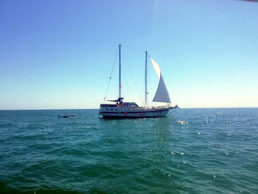 Balchik: 4-Hour Black Sea Cruise With Lunch and Drinks - Why the Balchik departure feels like a real break