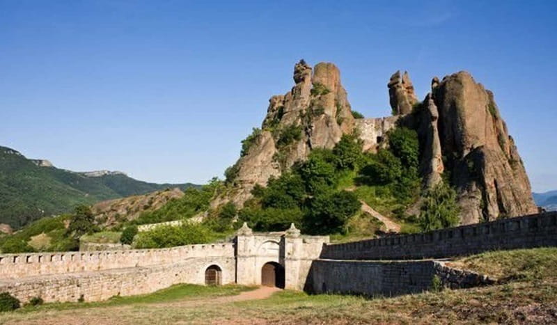 Belogradchik Rocks and Fortress from Sofia - Belogradchik Fortress: Roman roads, then medieval and Ottoman layers
