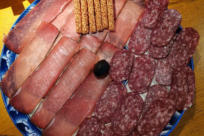 Bulgarian Prime Cuts and Wine Tour - Finding the meeting spot near Serdika metro (and why that matters)