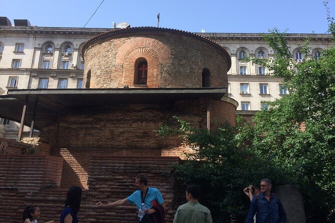 Communist Walking Tour of Sofia - Stop 4: The Presidency Building and the arrival of the Soviet Army
