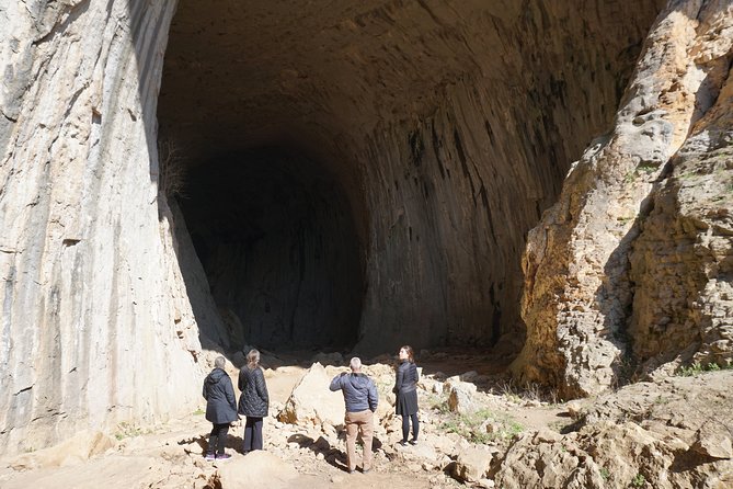 Day Tour: God's eyes cave, Saeva dupka cave & Glozehne monastery - Stop 2: Saeva Dupka Cave for Formations and Echo-Friendly Acoustics