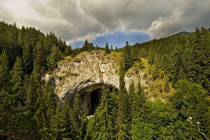 Day trip to The Marvelous Bridges and the unique Rhodope cuisine - Morning logistics: hotel pickup, start time, and the mountain drive