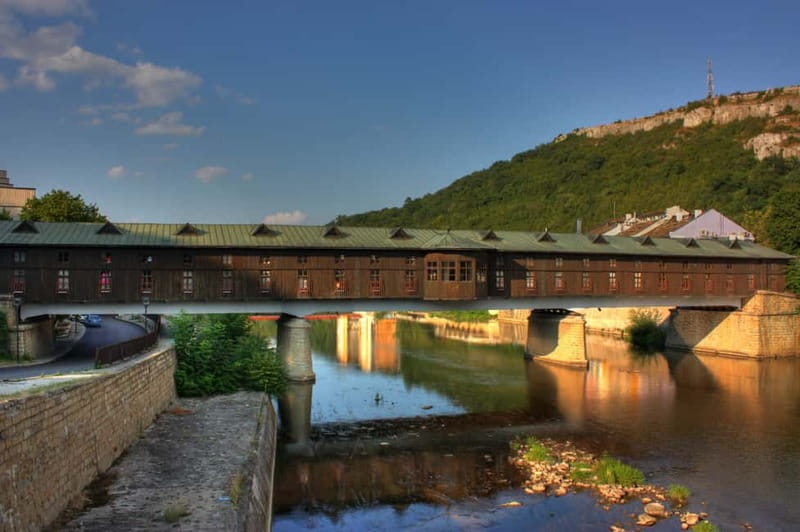 Devetaki, Krushuna & Lovech Tour - Lunch in Lovech: use your free hour well