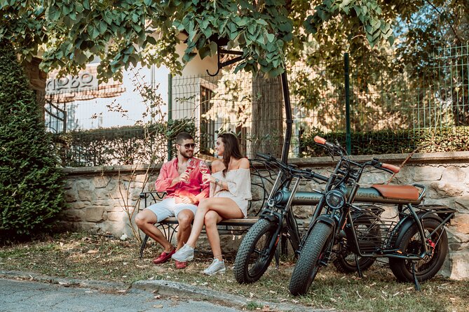 Electric Bike Tour in Veliko Tarnovo - “Historical side” riding: how the guide keeps it human