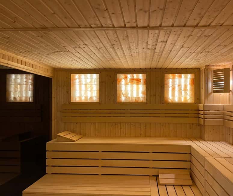 From Borovets: Thermal Pool Escape & Aqua Club Visit - Thermal escape from Borovets, powered by Sapareva Banya heat