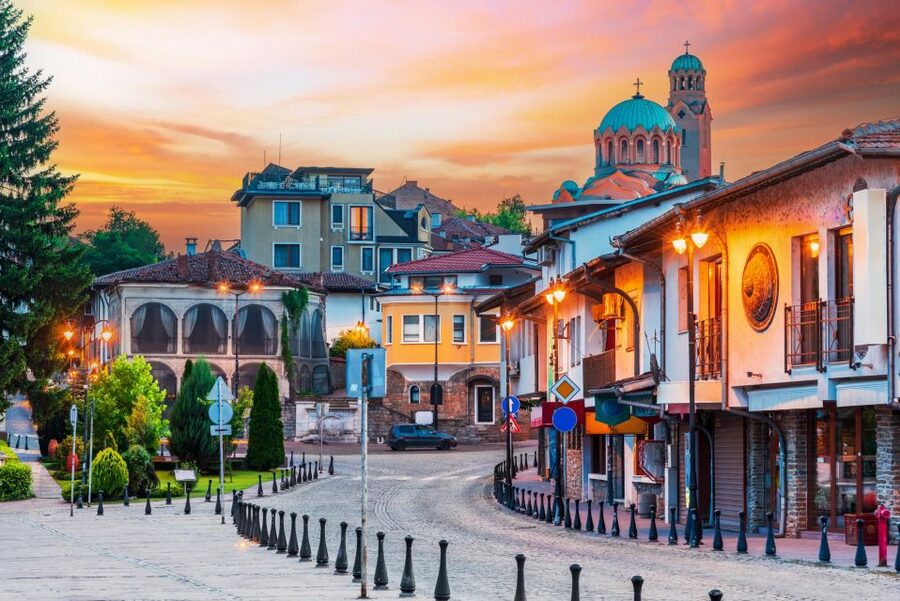 From Bucharest: Full-Day Trip to Bulgaria - Arbanasi village: short walk, big views, medieval buildings you can actually appreciate