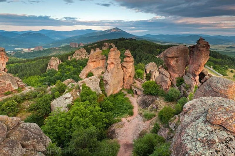 From Sofia: Belogradchik Rocks & Venetsa Cave Full-Day Tour - Who should book this tour, and who should reconsider
