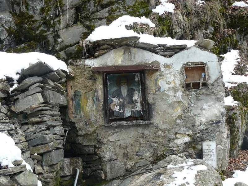 From Sofia: Rila Monastery & Optional St. Ivan Cave Day Tour - St. Ivan Rilski Cave: the short hike that can feel intense underfoot