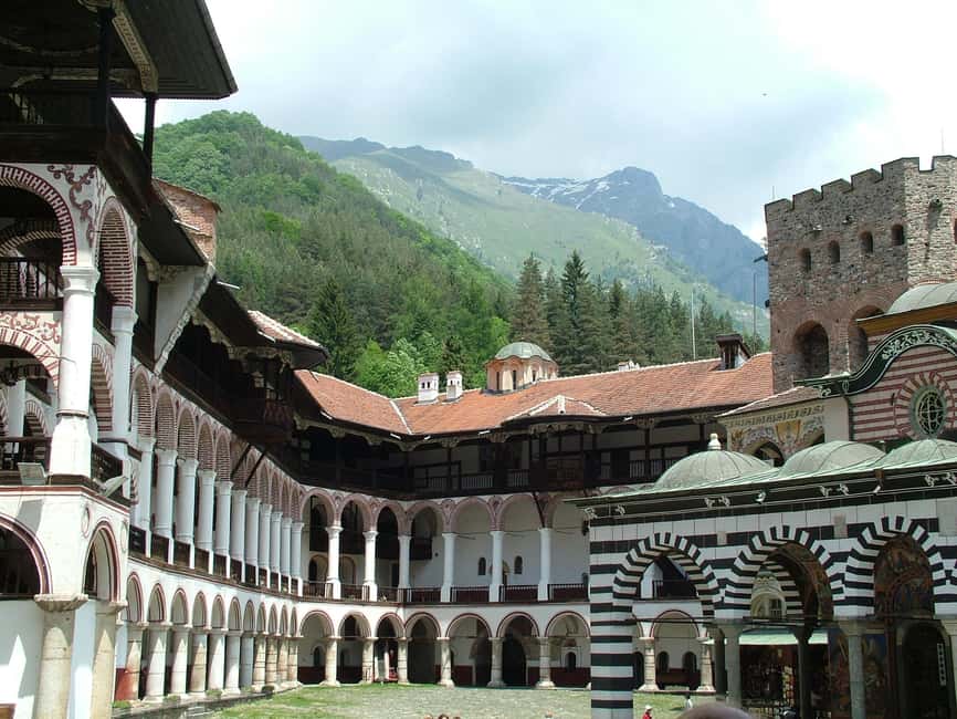 From Sofia: Rila Monastery Tour with Wine & Food degustation - Entering Rila Monastery: what you should look for, and where you get time back