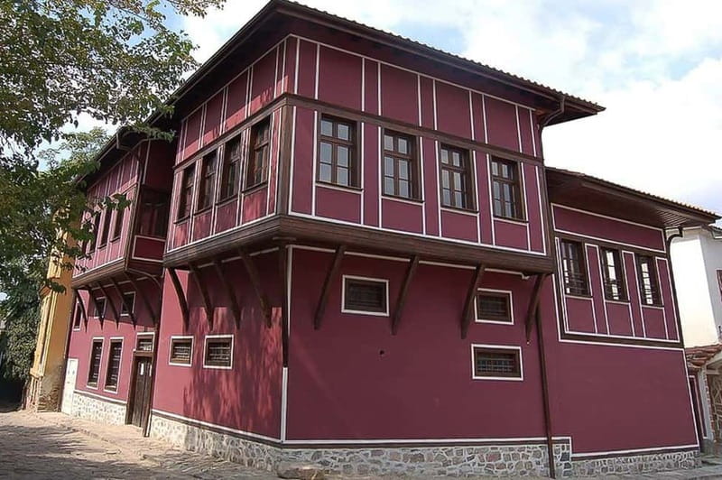 From Sofia: Small Group Guided Tour of Plovdiv's Highlights - What you actually pay for: value, entrances, and smart expectations
