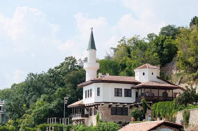 Full-Day Private Sightseeing Tour to the North of Varna - Balchik Palace: seaside terraces and Queen Maria’s early 20th-century residence