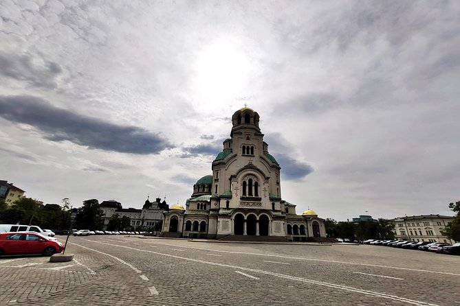 Guided Visit to Alexander Nevsky Cathedral - Entering the cathedral: what you are really walking into