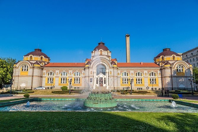 Guided Walking Tour of Sofia - St. Alexander Nevsky Cathedral: your big landmark pause