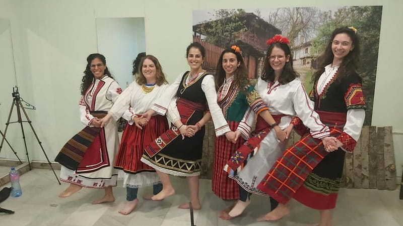 Photos with traditional costumes in Sofia - The 30 minute flow: how your costume session typically runs