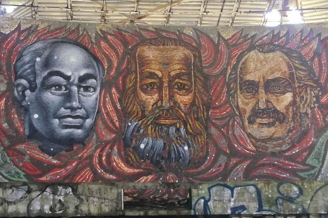 Plovdiv - Buzludzha and the Thracian kingdom valley - Stop 1 at Buzludzha Monument: the surreal 1981 Memorial House up on the peak
