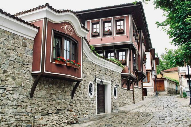 Private Day Tour to Plovdiv with Traditional Lunch - Traditional 3-Course Lunch That Actually Feels Local