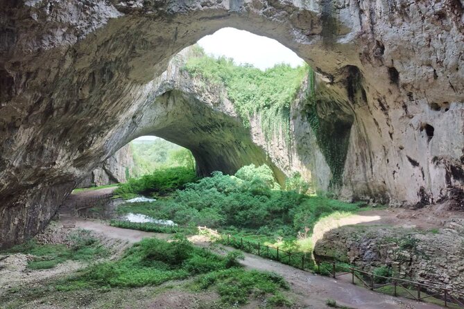 Private Day Trip to Krushuna Waterfalls and Devetashka Cave - Lunch Break: Free Time, Pay-As-You-Go Food, and Smart Packing