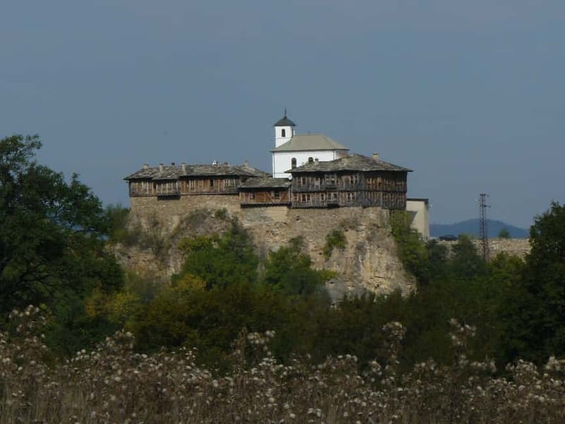 Prohodna, Saeva Dupka Cave and Glozhene Tour from Sofia - The drive to Iskar Gorge and Karlukovo area