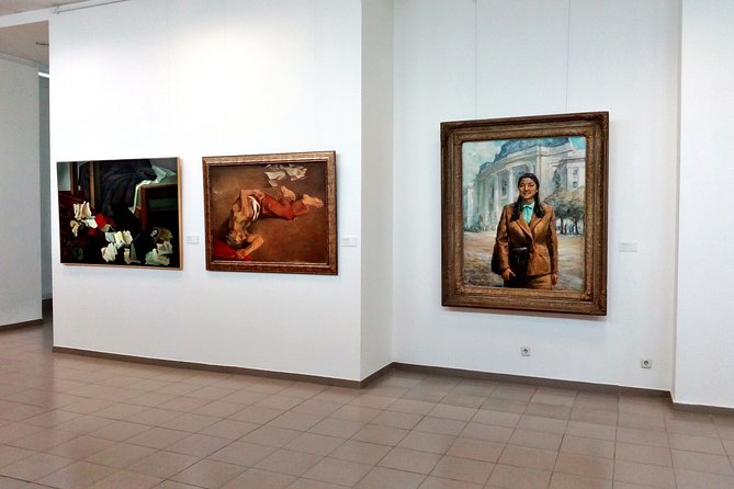 Self-guided Tour in the Museum of Socialist Art - Who this works best for (and who might not love it)