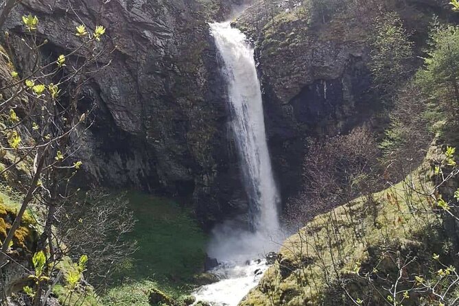Seven Rila lakes-Snowshoeing with Waterfall and Hot Mineral pools - Who this tour suits best, and who should look elsewhere