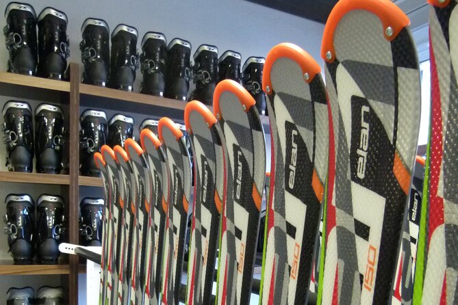 Ski and Snowboard equipment rental in Bansko - Returning equipment, and what your storage choice changes