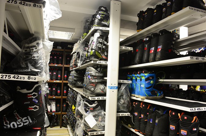 Ski and Snowboard equipment rental in Borovets - What you must pay for separately: lift pass, clothing, and winter protection