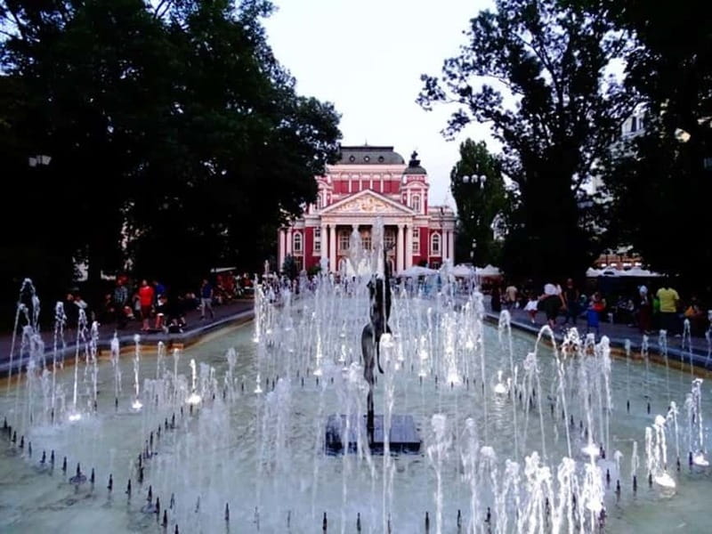 Sofia Afternoon Walking Tour with Wine and Food Tasting - The Solunska Street finale: Bulgarian wine tasting plus local meat bites