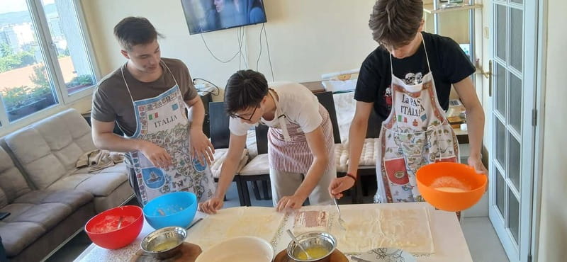Sofia: Banitsa Pastry Class with a Local with Bulgarian Wine - Getting There Smoothly: James Bourchier Metro to Zlaten Rog Exit 1