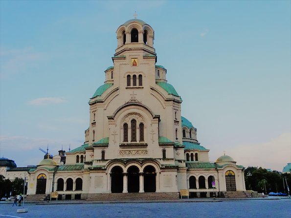 Sofia by Night Panoramic Tour with Dinner and Folklore Show - Dinner Time: 3 Courses of Bulgarian Food Plus a Folklore Show