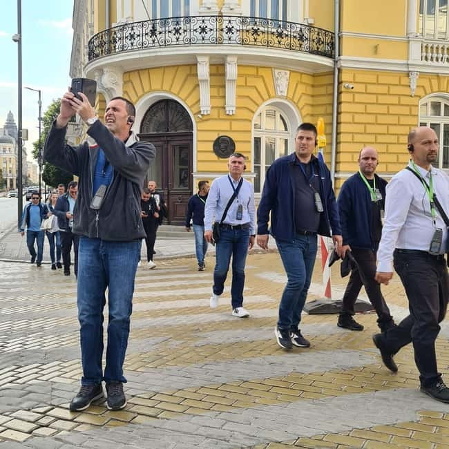 Sofia: City Monuments Guided Walking Tour with Audio Guide - Sofia Synagogue and St. George Rotunda: variety in sacred architecture