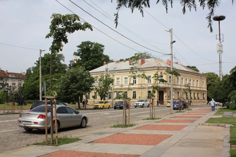 Sofia: Communist History Walking Tour - End at the antiques market near Alexander Nevsky Cathedral