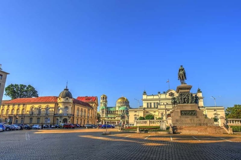 Sofia: Private custom tour with a local guide - Meeting your guide, getting picked up, and starting in the right place