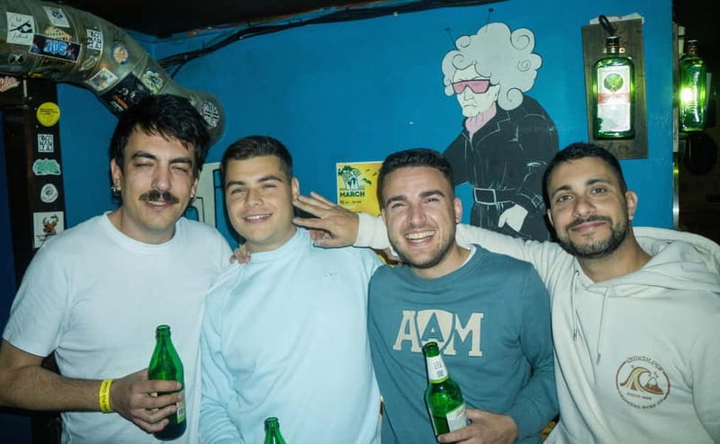 Sofia's Hidden Bars: 4-Hour Pub Crawl - Weekdays vs Friday and Saturday, how the crowd changes the plan
