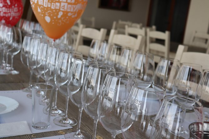 Special History And Wine Tour including Wine Tasting - The tasting lineup: six Bulgarian wines plus five appetizer bites