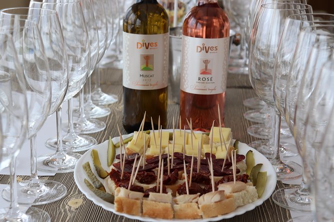 Special History And Wine Tour including Wine Tasting - Old Nessebar stop: why it exists and what to watch for