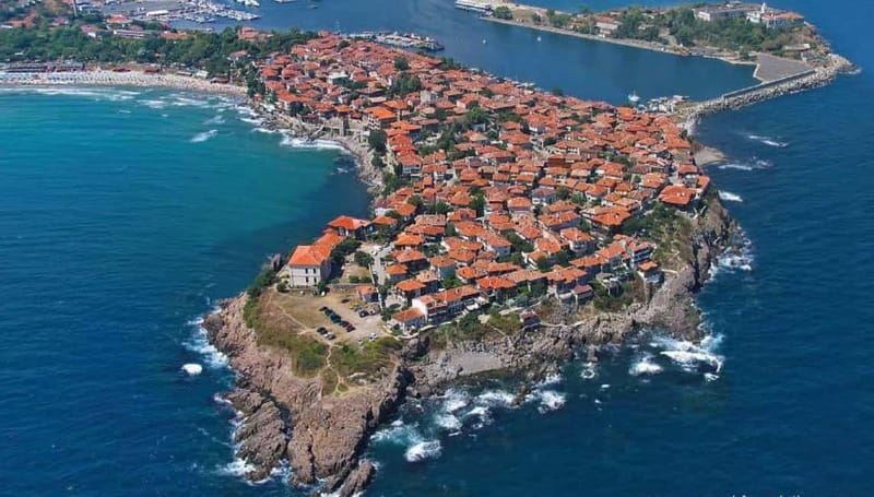 Sunny Beach: Sozopol Old Town, Ravadinovo Castle & Boat Tour - Walking the old streets of Sozopol, Apollonia and Antea