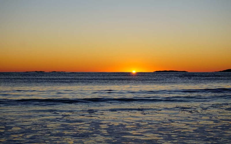 Sunny Beach: Sunset Catamaran Cruise with Dinner & Prosecco - The open bar: included drinks and what to plan for