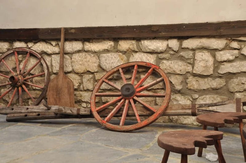 Varna: Guided VIP Tour - Rakia tasting at a working distillery tradition still in use