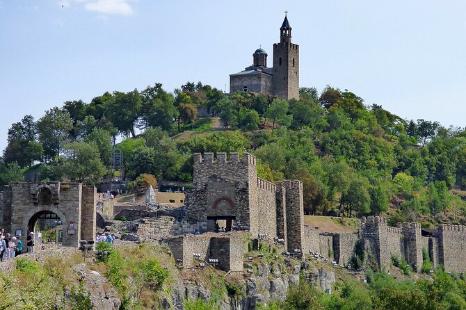 Veliko Tarnovo and Arbanassi Small-Group Day Trip from Sofia - Veliko Tarnovo Walking Highlights You Will Actually Notice