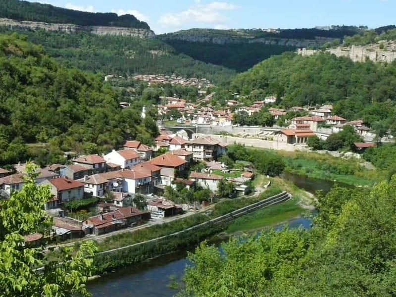 Veliko Tarnovo & Arbanasi Full day tour - The Hour of Free Time in Veliko Tarnovo: Use It Like a Local