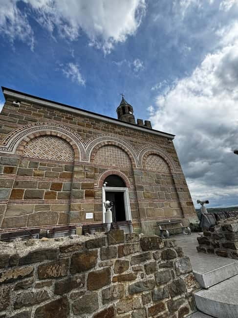 Veliko Turnovo-Bulgarian old capital and Arbanasi - The Long Van Ride That Actually Sets the Tone